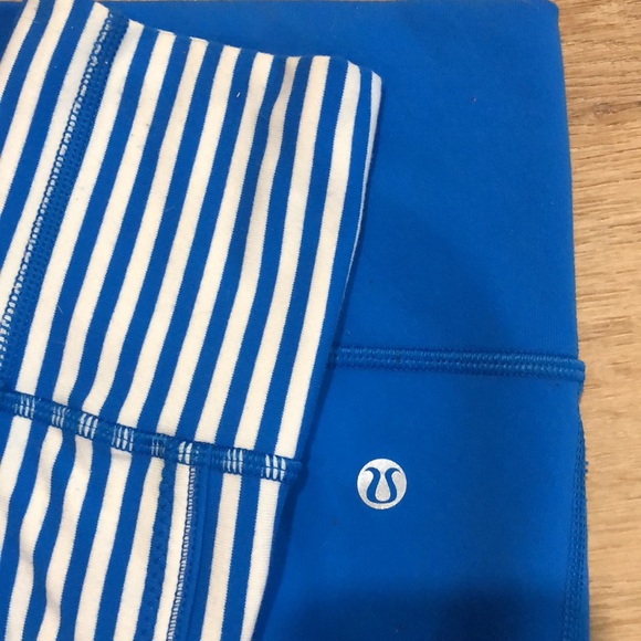 Perfect used condition lulu jacket - Picture 4 of 4